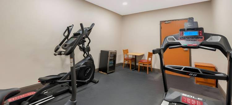 曾斯维尔市中心的舒适套房酒店(Comfort Inn & Suites Zanesville City Center)图片