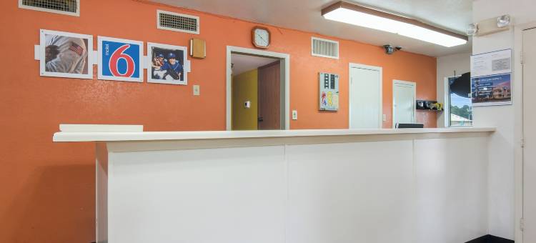 得克萨斯亚特兰大 6 号汽车旅馆(Motel 6 Atlanta, TX)图片