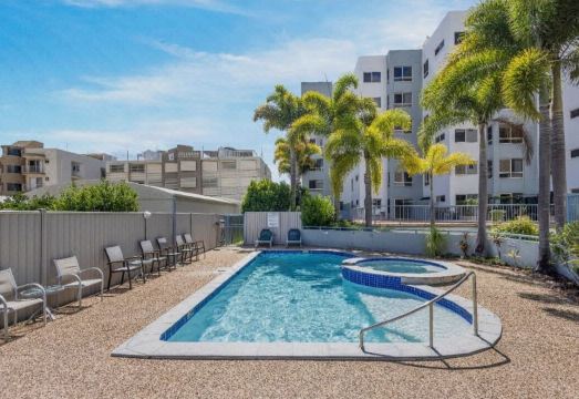 On the River ApartmentsHotel Overview