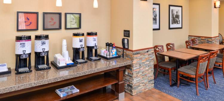 希尔顿欢朋酒店-埃文斯顿(Hampton Inn Evanston)图片