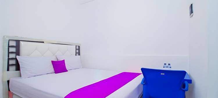 红多兹酒店-近STAN(RedDoorz Near Stan)图片