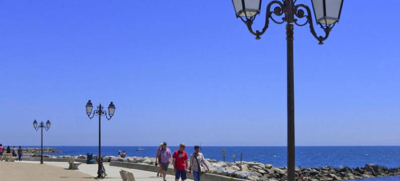 Holiday Home in Camargue with Private Pool图片