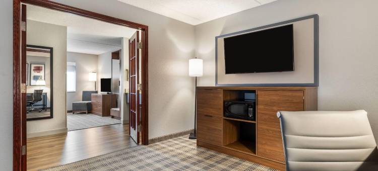 芒兹维尤明尼阿波里斯美吟温德姆酒店(AmericInn by Wyndham Mounds View Minneapolis)图片