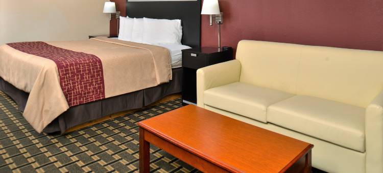 卡特斯维尔-艾默生/莱克波音特红顶酒店(Red Roof Inn Cartersville-Emerson/LakePoint North)图片