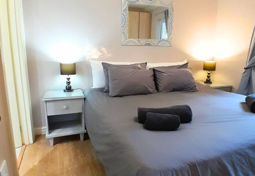 The High Street Accommodation Hotel Overview