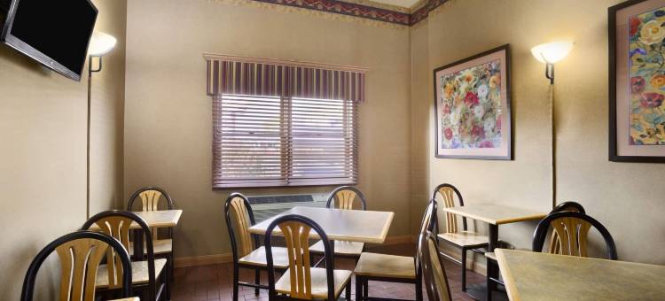 奥尔顿速8酒店(Super 8 by Wyndham Alton)图片