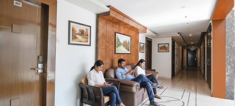 Fabhotel拉吉住宅二号酒店(Fabhotel Raj Residency II)图片