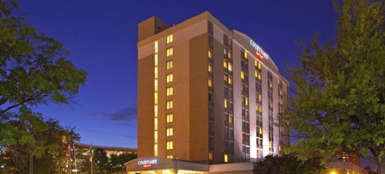 亚历山德里亚五角大楼南部万怡酒店(Courtyard Alexandria Pentagon South)图片