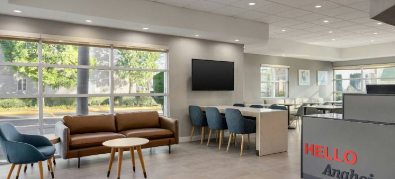 阿纳海姆天使棒球场万豪TownePlace酒店(TownePlace Suites Anaheim Maingate Near Angel Stadium)图片