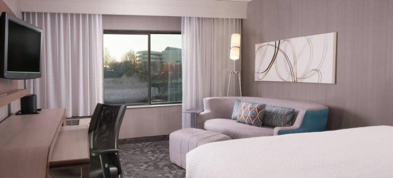 格林维尔斯巴坦堡机场万怡酒店(Courtyard Greenville-Spartanburg Airport)图片