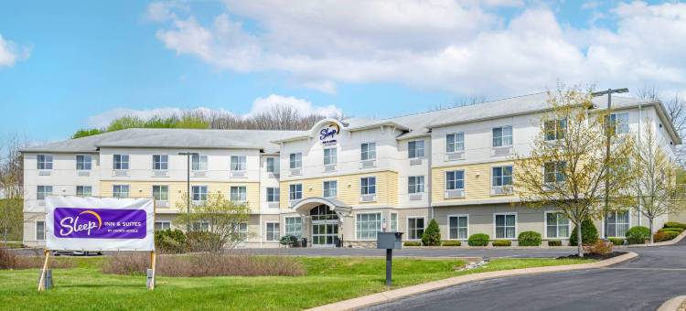 北阿尔图纳的舒眠套房酒店(Sleep Inn & Suites Altoona North)图片