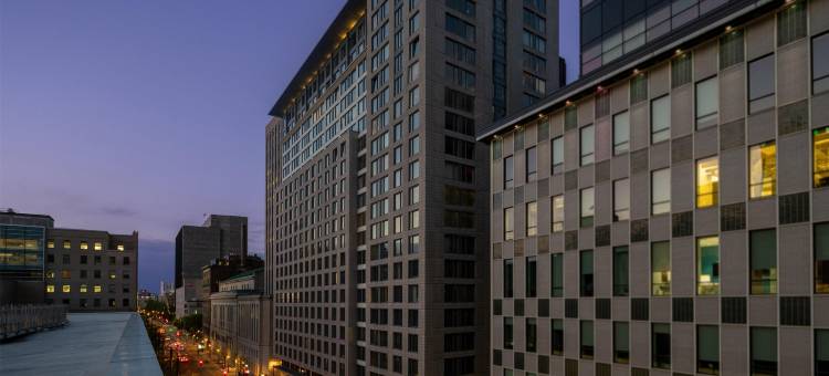 蒙特利尔市中心希尔顿安泊酒店(Embassy Suites by Hilton Montreal)图片