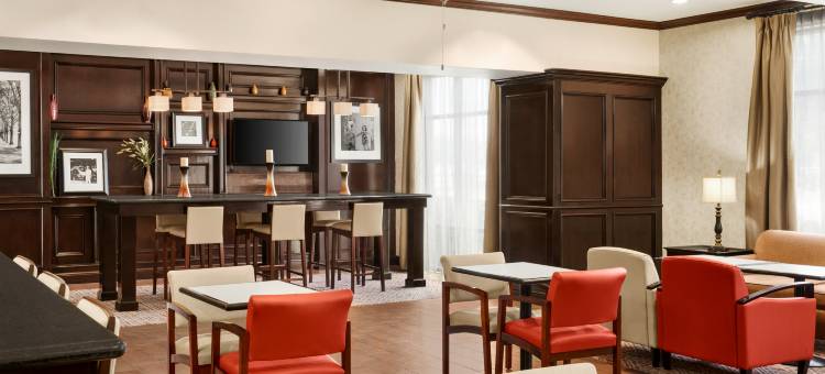 希尔顿欢朋酒店-萨尔弗斯普林斯(Hampton Inn Sulphur Springs)图片