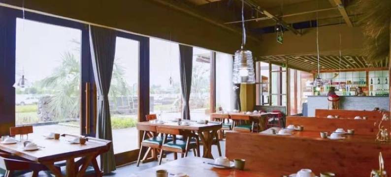 抚仙湖海朝歌别墅酒店图片