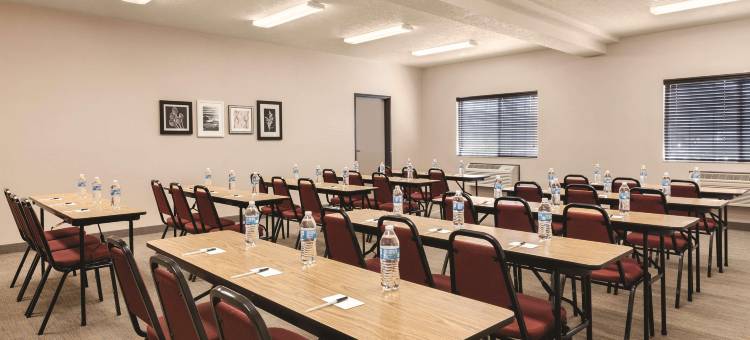 俄勒冈州普林维尔雷迪森乡村套房酒店(Country Inn & Suites by Radisson, Prineville, or)图片