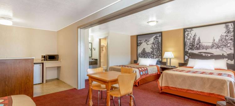 埃文斯顿速8酒店(Super 8 by Wyndham Evanston)图片