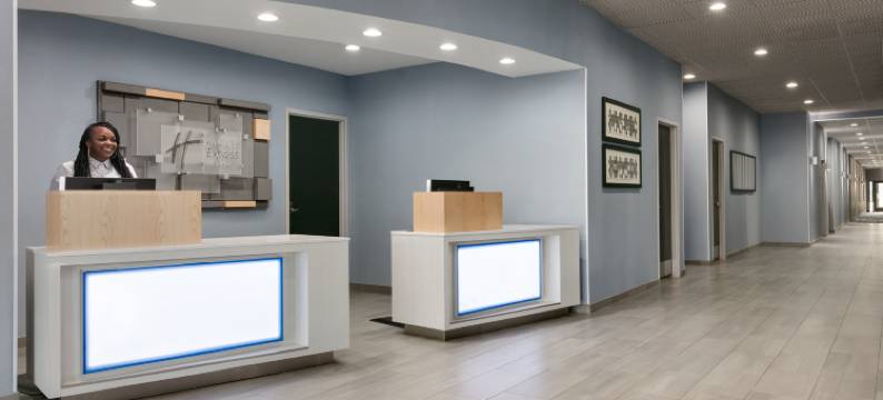 智选假日套房酒店诺福克国际机场(Holiday Inn Express & Suites NORFOLK AIRPORT by IHG)图片