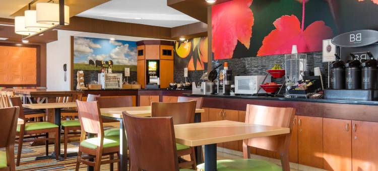 AmericInn by Wyndham St. Cloud MN Shopping Area图片