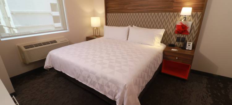 蒙特雷阿波达卡机场区假日套房酒店(Holiday Inn & Suites Monterrey Apodaca Zona Airport)图片