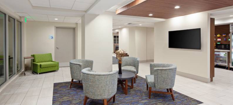 智选假日套房酒店圣地亚哥埃斯孔迪多(Holiday Inn Express & Suites SAN DIEGO-ESCONDIDO by IHG)图片