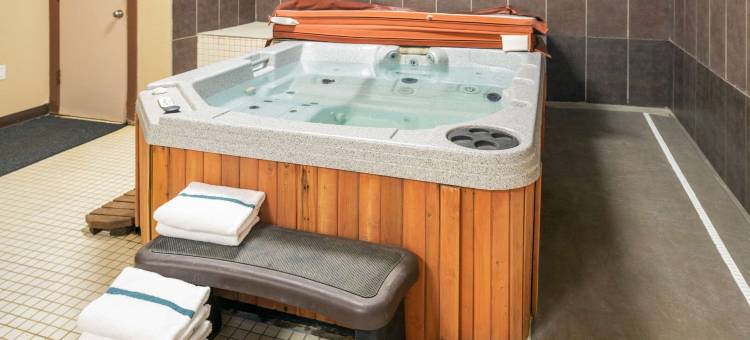 伊克诺套房酒店(Econo Lodge Inn & Suites)图片