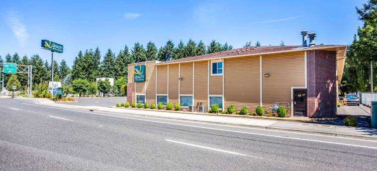 北温哥华凯艺套房酒店(Quality Inn & Suites Vancouver North)图片
