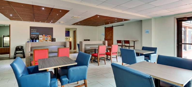 智选假日套房酒店坏的AXE(Holiday Inn Express & Suites BAD AXE by IHG)图片