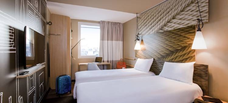 巴黎拉德芳斯库尔布瓦宜必思酒店(近塞纳河及库尔布瓦桥)(Ibis Paris la Défense Courbevoie)图片