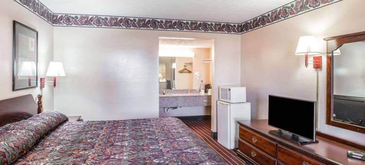 伊克诺旅馆麦克唐纳南(Econo Lodge)图片