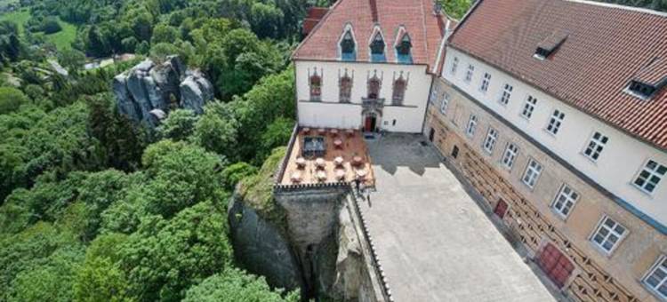 卢巴斯卡拉伊萨美吉酒店(EA Zamecky Hotel Hruba Skala)图片