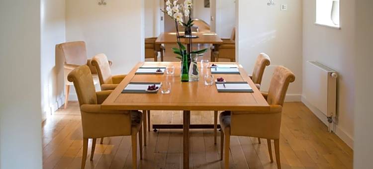 惠特利庄园酒店(Whatley Manor)图片