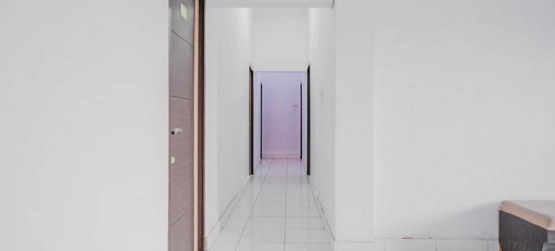 红多兹酒店-楠榜哈雅姆沃鲁克街2号(RedDoorz @ Jalan Hayam Wuruk Lampung 2)图片