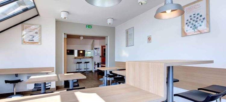 永河畔拉罗什法斯特酒店(Fasthotel la Roche-Sur-Yon)图片