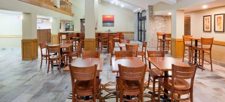 苹果谷美吟套房酒店(AmericInn by Wyndham Apple Valley)图片