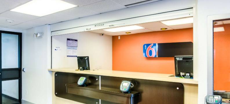 芝加哥北环 - 阿灵顿高地6号汽车旅馆(Motel 6 Arlington Heights, IL - Chicago North Central)图片