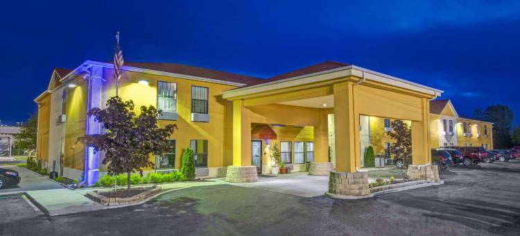 温德姆戴斯酒店-莱克布拉夫大湖海军基地(Days Inn by Wyndham Lake Bluff/Great Lakes Naval Base)图片