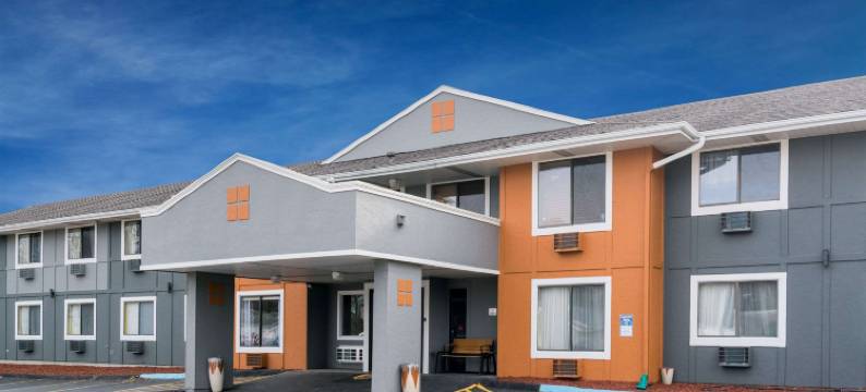 罗切斯特梅奥诊所区速8酒店(Super 8 by Wyndham Rochester Mayo Clinic Area)图片