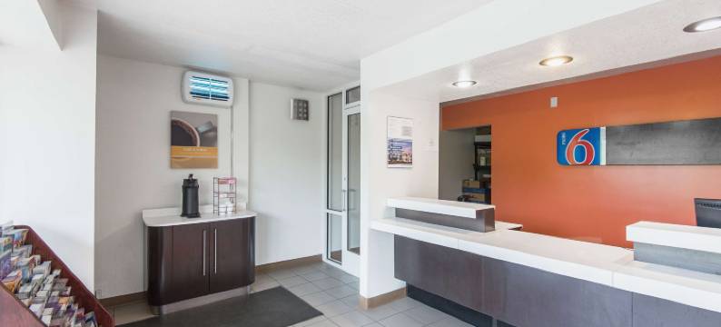 奥佛兰公园6号汽车旅馆(Motel 6 Overland Park, KS)图片