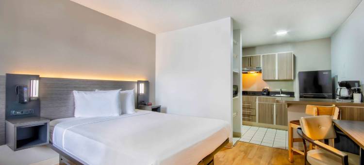 德克萨斯圣安东尼奥 - 六旗 6 号开放式客房酒店(Studio 6 San Antonio, TX - Six Flags)图片