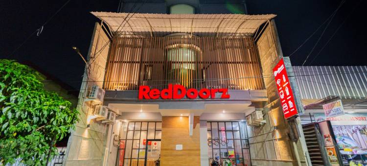 红多兹酒店@泗水马努干(RedDoorz @ Manukan Surabaya)图片