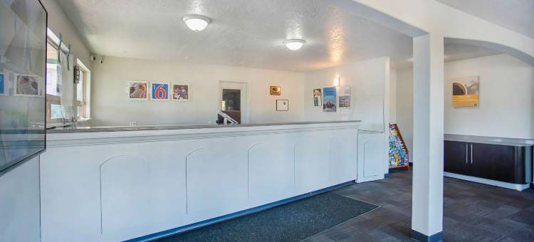 俄勒冈州波特兰格雷舍姆6号汽车旅馆(Motel 6 Gresham, or - Portland)图片