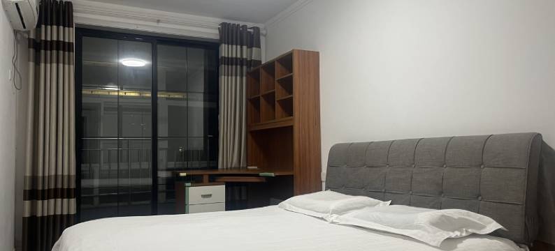 房东七七七七公寓(西平北街分店)图片