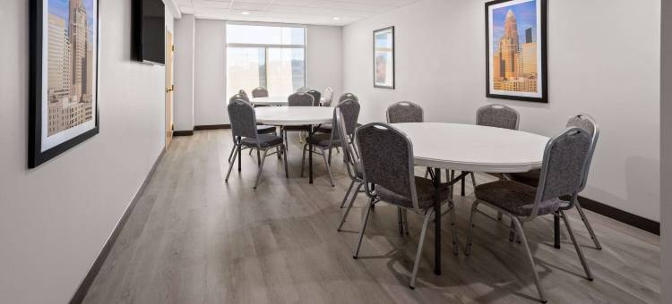 穆尔斯维尔拉昆塔温德姆套房酒店(La Quinta Inn & Suites by Wyndham Mooresville)图片