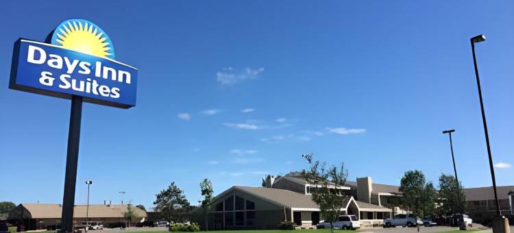 巴克斯特布雷纳德区戴斯套房酒店(Days Inn & Suites by Wyndham Baxter Brainerd Area)图片