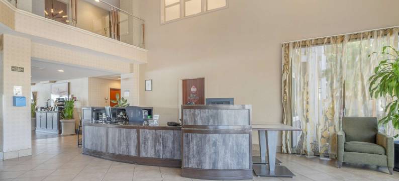 湾畔贝斯特韦斯特优质酒店(Best Western Plus Bayside Hotel)图片