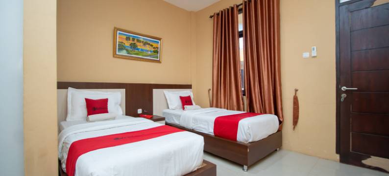 红门酒店 沙利亚 @ 加兰 加查 马达 梅拉博赫(RedDoorz Syariah @ Jalan Gajah Mada Meulaboh)图片