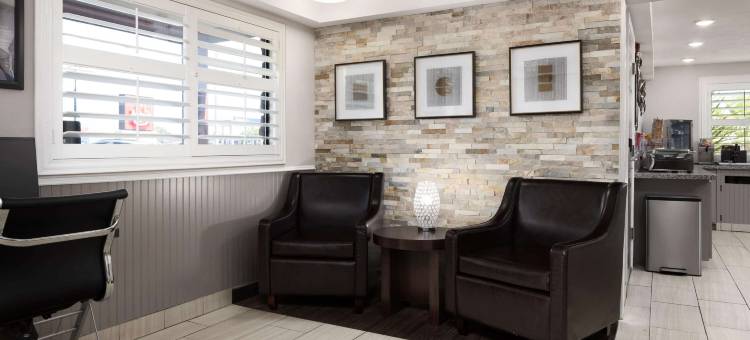 温德姆华美达-梅德福机场北(Ramada by Wyndham Medford Airport North)图片