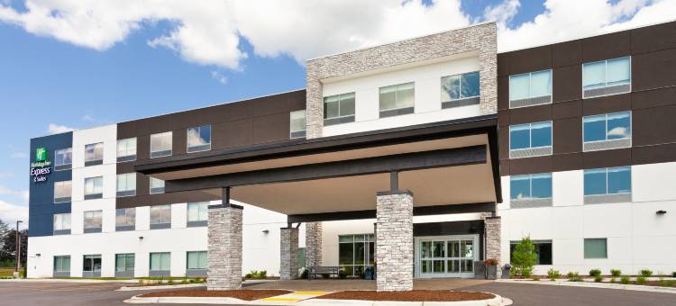 里兹堡-戴尔斯地区快捷假日酒店(Holiday Inn Express & Suites Reedsburg – Dells Area)图片