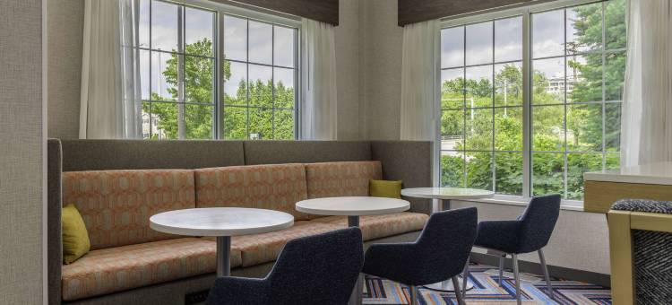 曼彻斯特拉昆塔套房酒店(Hampton Inn Manchester Downtown)图片