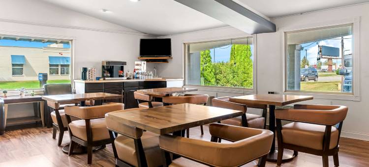 罗德威套房酒店(Rodeway Inn & Suites)图片